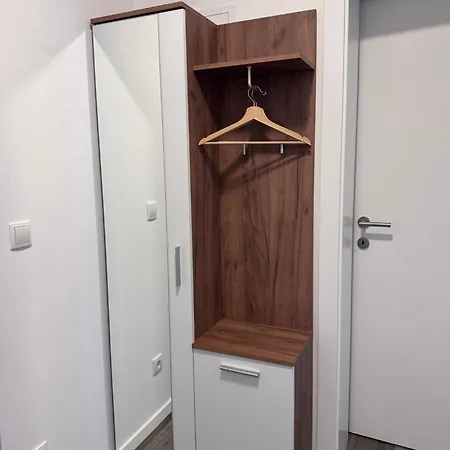 Sorinas Home - Comfortable Apartment Near Graz - Free Parking